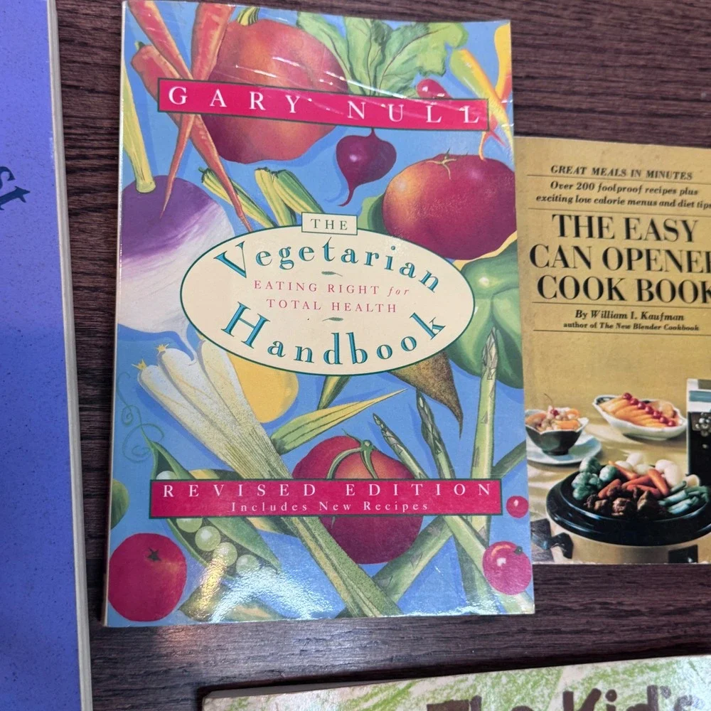 Vintage Cookbooks Lot Vegetarian Kids Easy Can Opener Enchanted Broccoli Forest‎
